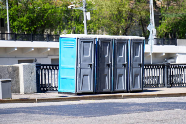 Best Porta potty delivery and setup  in Berkley, MI